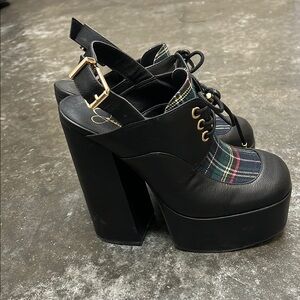 Jessica Simpson Sondos Platform Shoes
